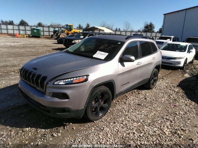 2018 Jeep Cherokee, VIN: 1C4PJLCB7JD574003