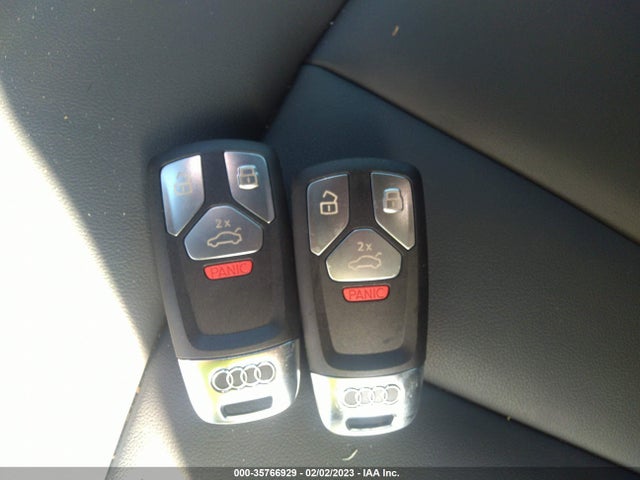 2022 Audi A5, VIN: WAUWAGF51NN008294
