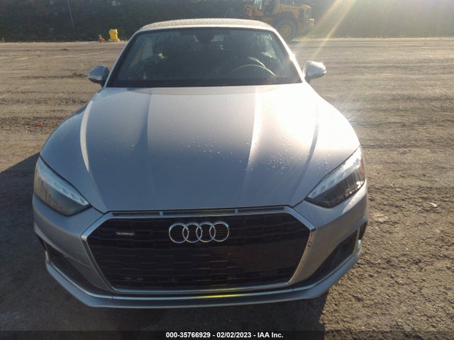 2022 Audi A5, VIN: WAUWAGF51NN008294