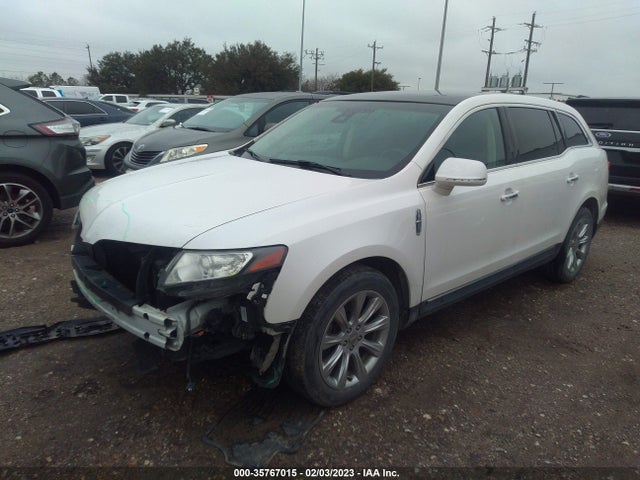 2015 Lincoln MKT, VIN: 2LMHJ5FK3FBL01472