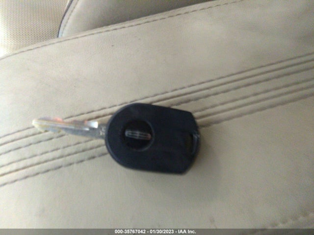Lincoln MKZ 2010 3LNHL2JC9AR754560 Image 3