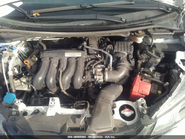 Honda FIT LX 2015 3HGGK5G57FM727165 Image 11