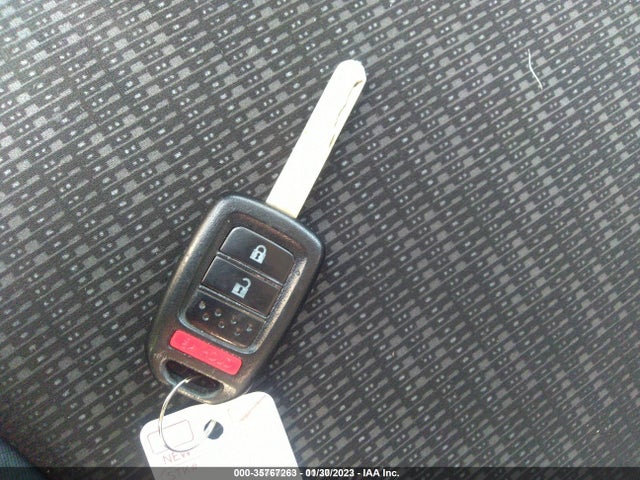 Honda FIT LX 2015 3HGGK5G57FM727165 Image 3