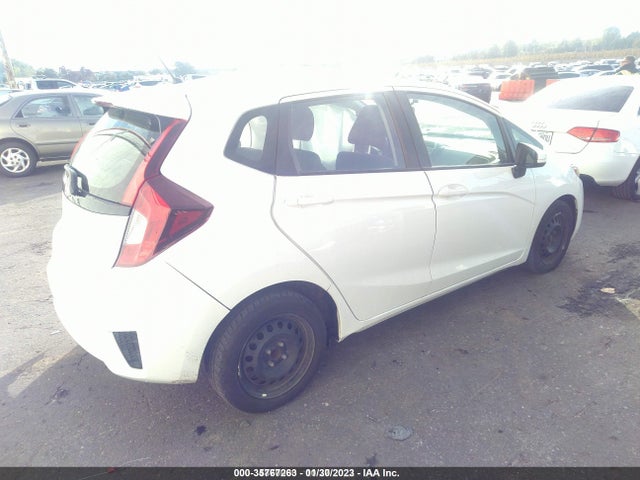 Honda FIT LX 2015 3HGGK5G57FM727165 Image 5