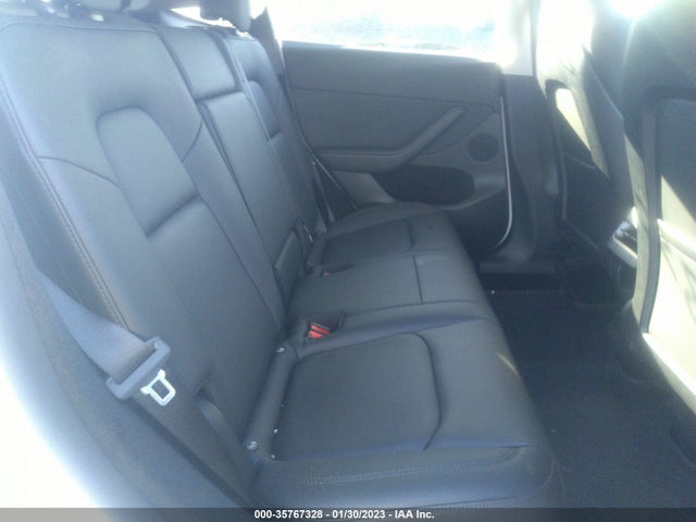 2022 Tesla Model Y, VIN: 7SAYGDEEXNA012563