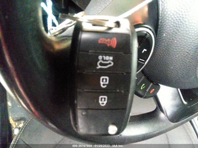 KNDJP3A50J7538198 KIA SOUL +