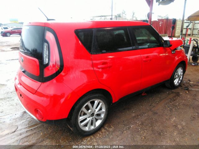 KNDJP3A50J7538198 KIA SOUL +