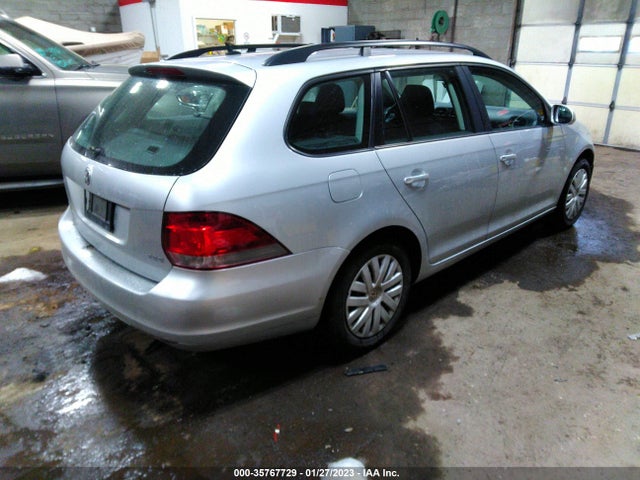 3VWPP7AJ8EM602141 Volkswagen Jetta Sportwagen S