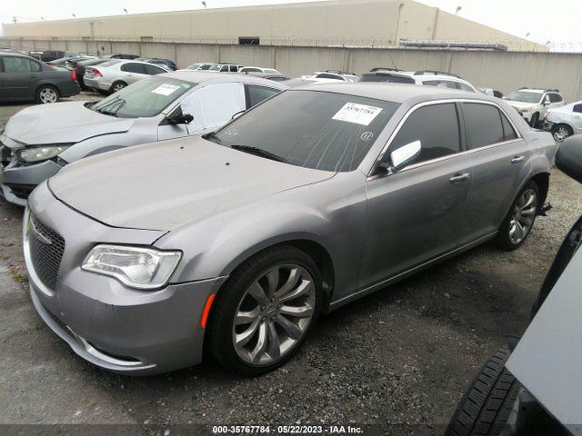 Chrysler 300 Limited 2018 2C3CCAEG5JH148775 Image 2