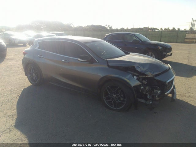 2017 Infiniti QX30, VIN: SJKCH5CP0HA019128