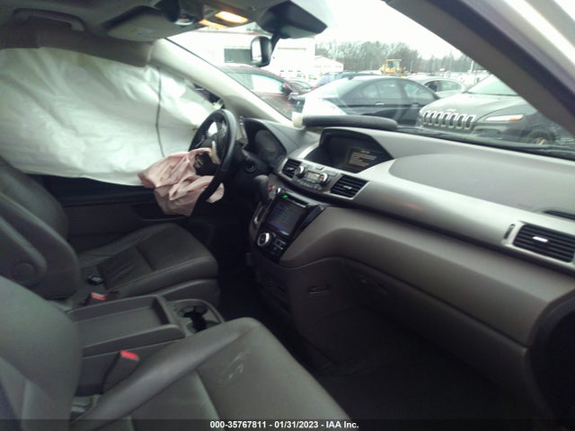 2016 Honda Odyssey, VIN: 5FNRL5H6XGB135969