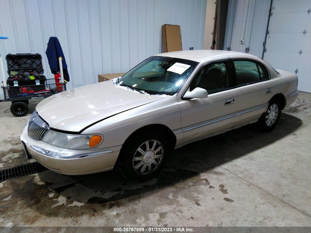 Lincoln Continental 2000 1LNHM97V2YY909136 Image 2