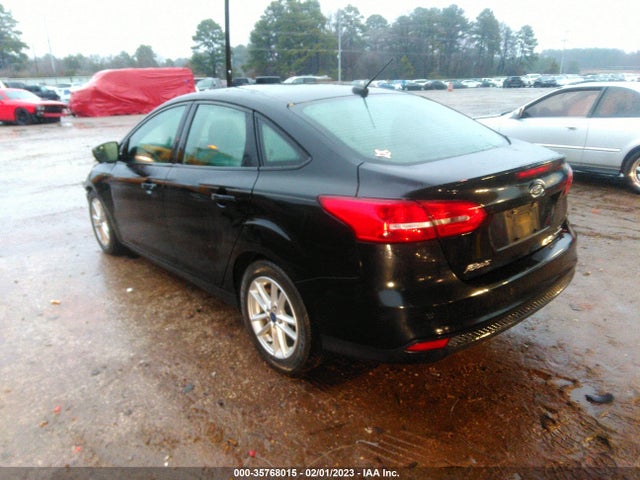 Ford FOCUS SE 2015 1FADP3F24FL356911 Image 3