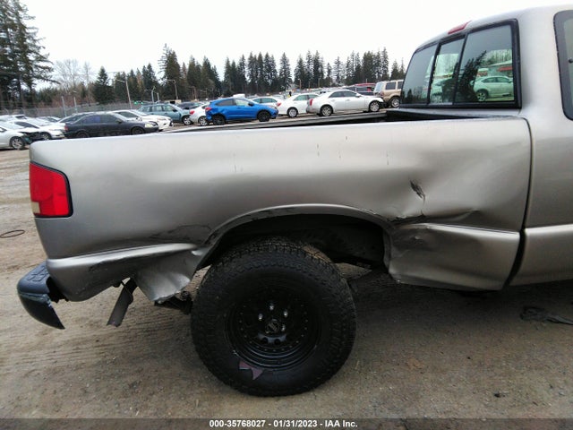 1998 ISUZU HOMBRE XS VIN: 1GGCS19X5W8655003