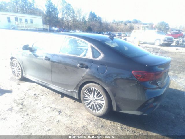 3KPF54ADXNE422585 KIA Forte Gt-line