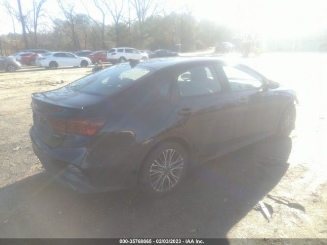 3KPF54ADXNE422585 KIA Forte Gt-line