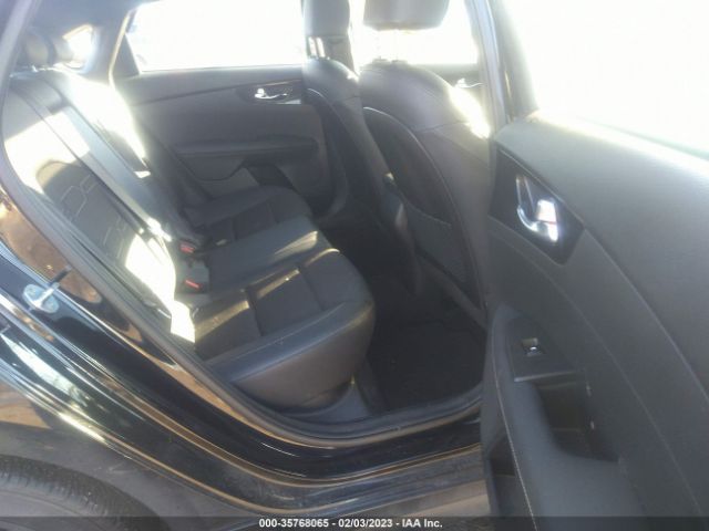 3KPF54ADXNE422585 KIA Forte Gt-line