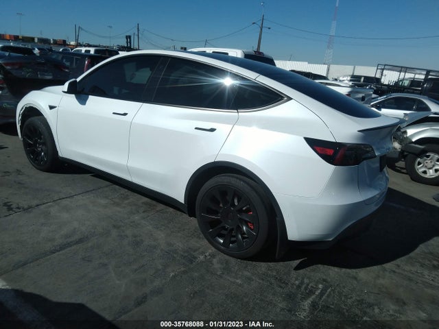 Tesla Model Y Long Range 2022 7SAYGDEE9NF323548 Image 5