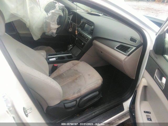 2016 HYUNDAI SONATA 2.4L SE VIN: 5NPE24AF2GH321058
