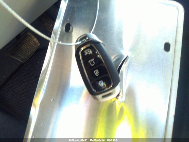 Hyundai Venue Limited 2022 KMHRC8A31NU165248 Image 3