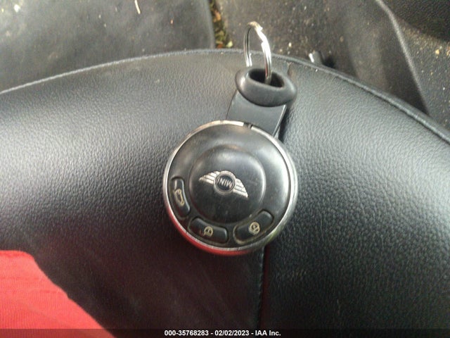 2016 Mini Countryman, VIN: WMWZB3C5XGWR49537