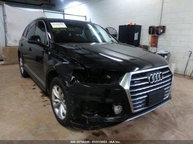 Audi Q7 Premium Plus 2019 WA1LAAF75KD011182 Image 1