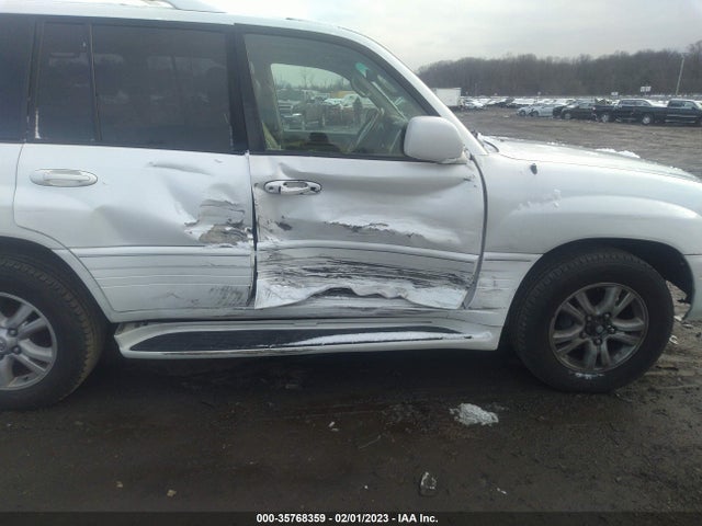 Lexus LX 470 2004 JTJHT00W543538645 Image 7