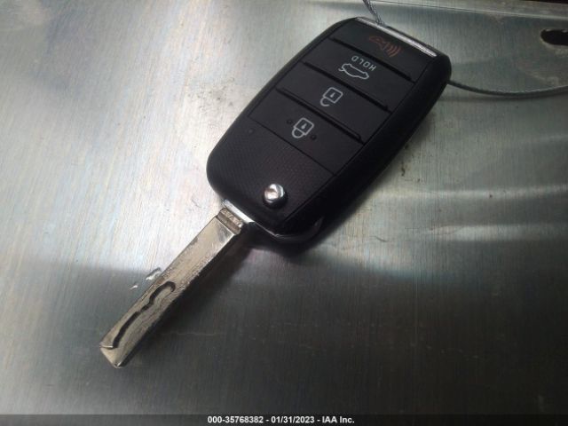 5XXGT4L30GG022480 KIA Optima Lx