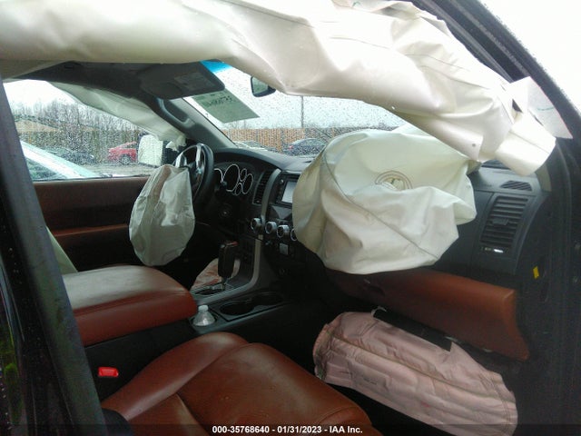2015 Toyota Sequoia, VIN: 5TDDY5G11FS111586