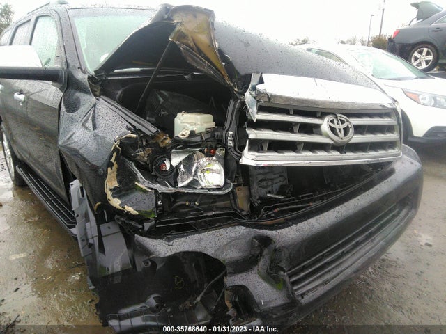 2015 Toyota Sequoia, VIN: 5TDDY5G11FS111586