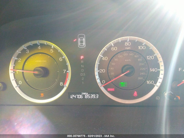 2011 HONDA ACCORD SDN EX-L VIN: 1HGCP2F84BA130105