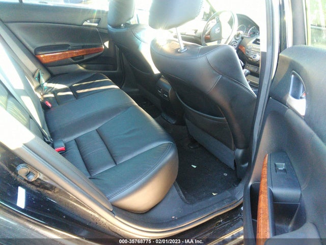 2011 HONDA ACCORD SDN EX-L VIN: 1HGCP2F84BA130105
