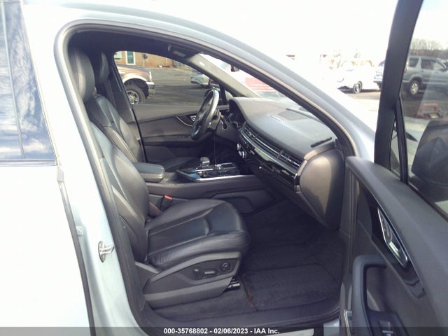 WA1VAAF75KD048385 Audi Q7 Prestige
