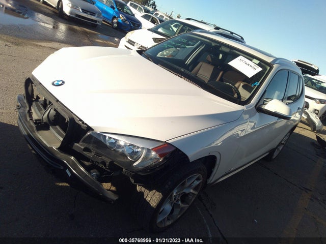 BMW X1 2014 WBAVM1C56EVW53575 Image 2