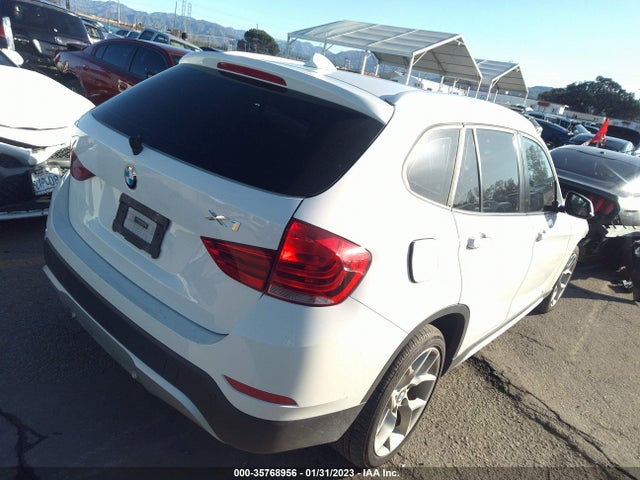 BMW X1 2014 WBAVM1C56EVW53575 Image 4