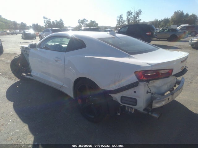Chevrolet Camaro 2lt 2018 1G1FD1RX1J0190759 Image 3
