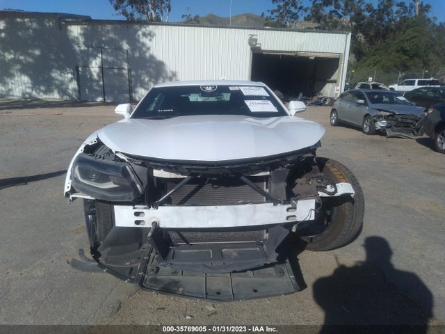 Chevrolet Camaro 2lt 2018 1G1FD1RX1J0190759 Image 6