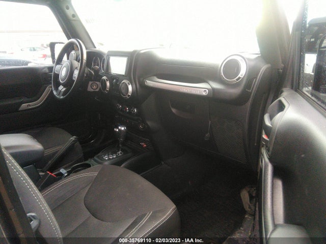 1C4HJWEG7JL840155 Jeep Wrangler Jk Unlimited Sahara