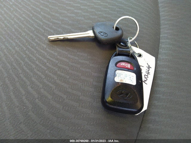 Hyundai ELANTRA SE 2016 KMHDH4AE8GU542926 Image 3