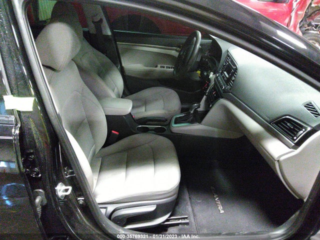 Hyundai ELANTRA SE 2018 5NPD74LF7JH318478 Image 6