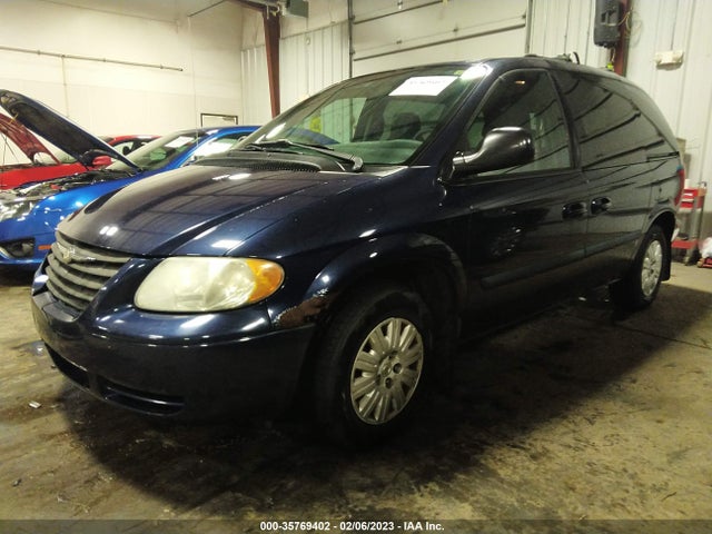 1C4GP45R55B102317 Chrysler Town & Country