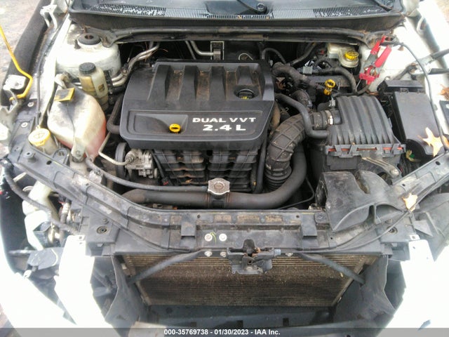 Chrysler 200 2011 1C3BC1FB2BN589626 Image 12