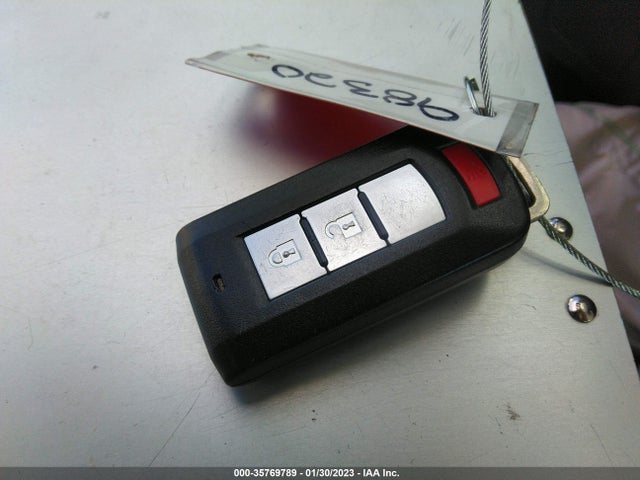 Mitsubishi Outlander 2017 JA4AD3A35HZ067004 Image 3