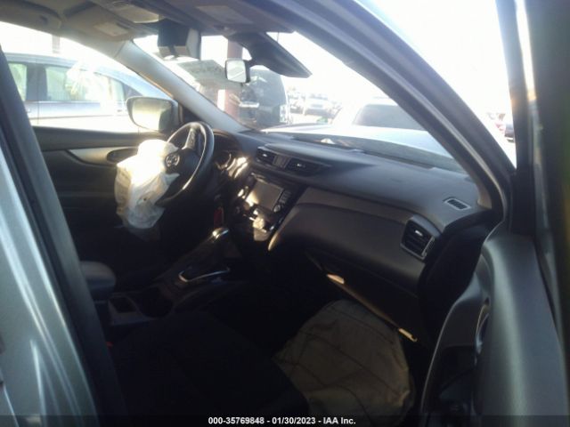 JN1BJ1CWXLW367035 Nissan Rogue Sport S