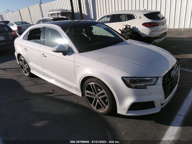 2019 Audi A3, VIN: WAUJEGFF8K1027001