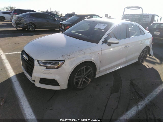 2019 Audi A3, VIN: WAUJEGFF8K1027001