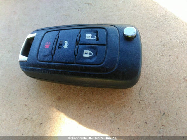 Chevrolet SONIC LS 2016 1G1JA5SH1G4113033 Image 11