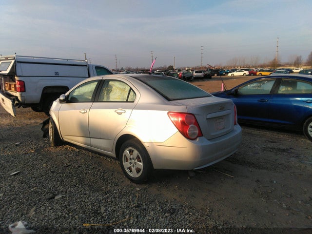 Chevrolet SONIC LS 2016 1G1JA5SH1G4113033 Image 3