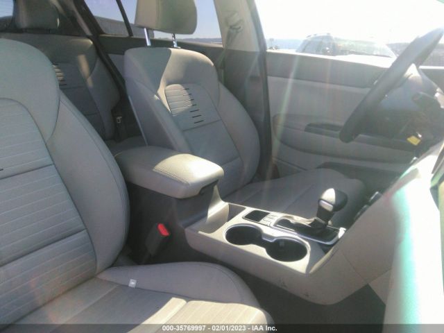 KNDPM3AC8J7433202 KIA Sportage Lx