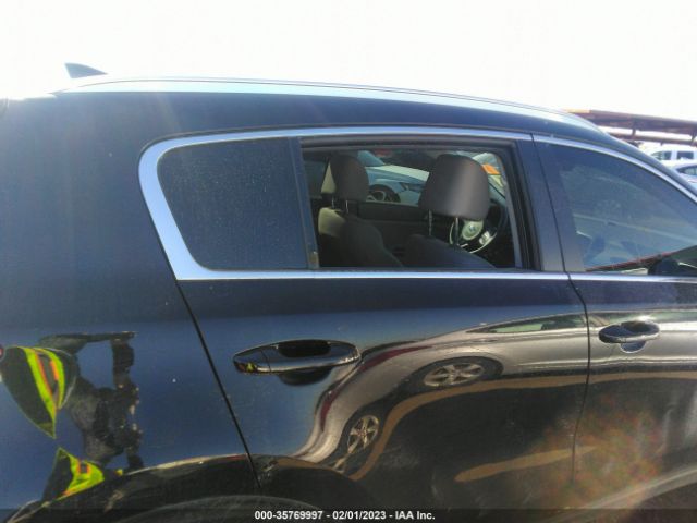 KNDPM3AC8J7433202 KIA Sportage Lx